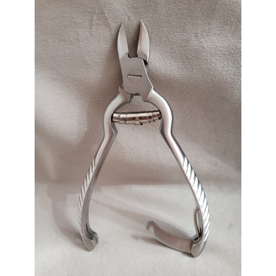 Rozsdamentes körömcsípő hernyórugós 13,5cm RM34