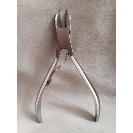 Szilágyi rozsdamentes körömcsípő drótrugós 12cm-es RM32