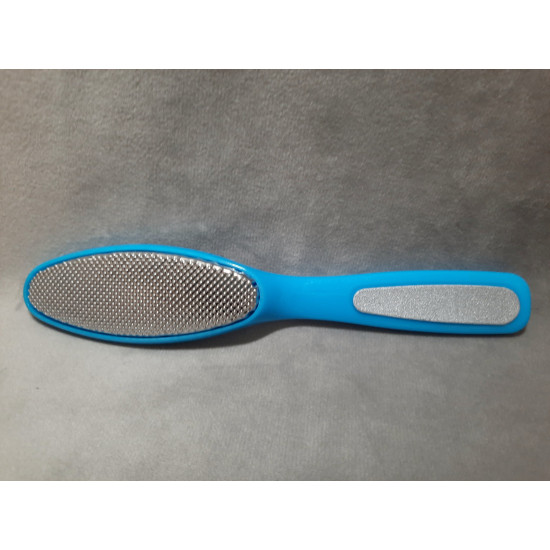 PEDI PLANET MŰANYAG NYELŰ FÉM SAROKRESZELŐ PEDI PLANET MŰANYAG NYELŰ FÉM SAROKRESZELŐ