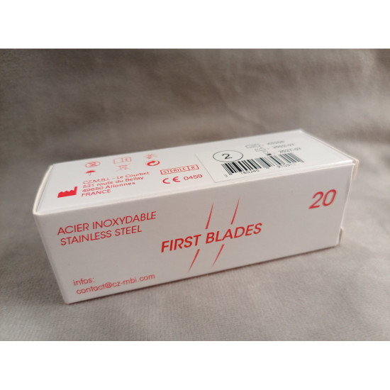 FIRST BLADES Medihalter szike 2mm - 1 db