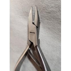 Szilágyi körömcsípő  egyenes keskeny fej 13.5cm RM38