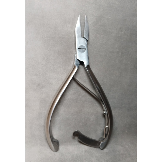 Szilágyi körömcsípő  egyenes keskeny fej 13.5cm RM38