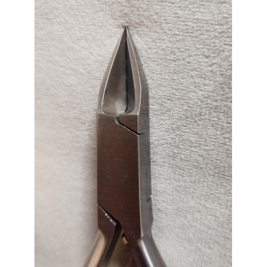 Szilágyi körömcsípő  egyenes keskeny fej 13.5cm RM38