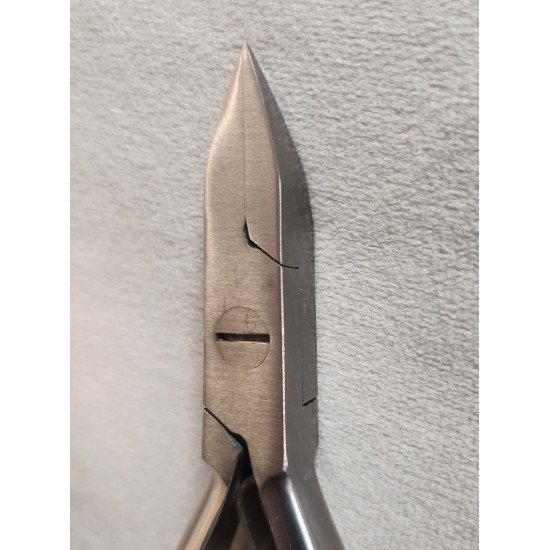 Szilágyi körömcsípő  egyenes keskeny fej 13.5cm RM38