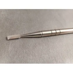 Szilágyi rozsdamentes  véső 4mm széles RM17