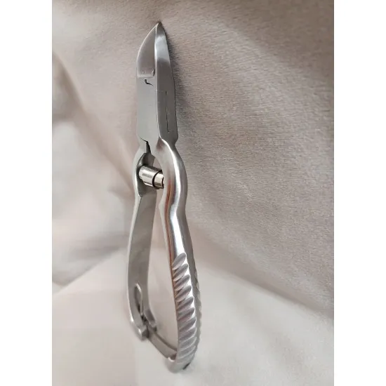 Rozsdamentes körömcsípő hernyórugós 13,5cm RM34