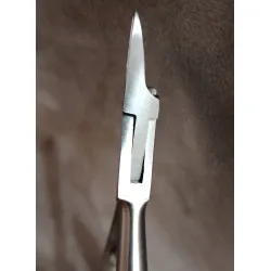Szilágyi körömcsípő 11cm hegyes keskeny RM305