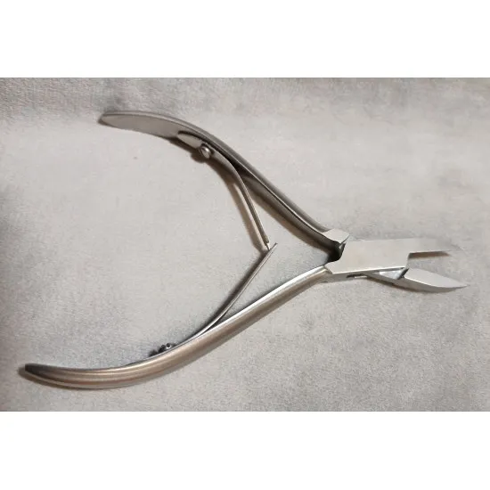 Szilágyi körömcsípő 11cm hegyes RM33 Szilágyi körömcsípő 11cm hegyes RM33